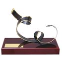 Trofeo artístico varios tamaños.  Ref - BP271