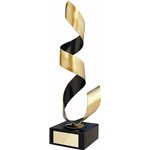 Trofeo artístico  varios tamaños.  Ref - BP397