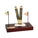 Trofeo Esquí con banderas  varios tamaños.  Ref - BP789